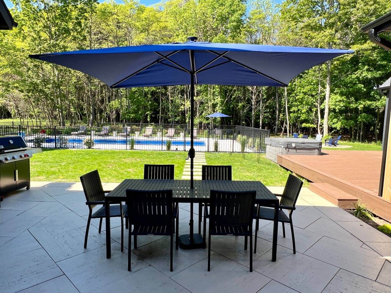 Patio grill and dining for six
