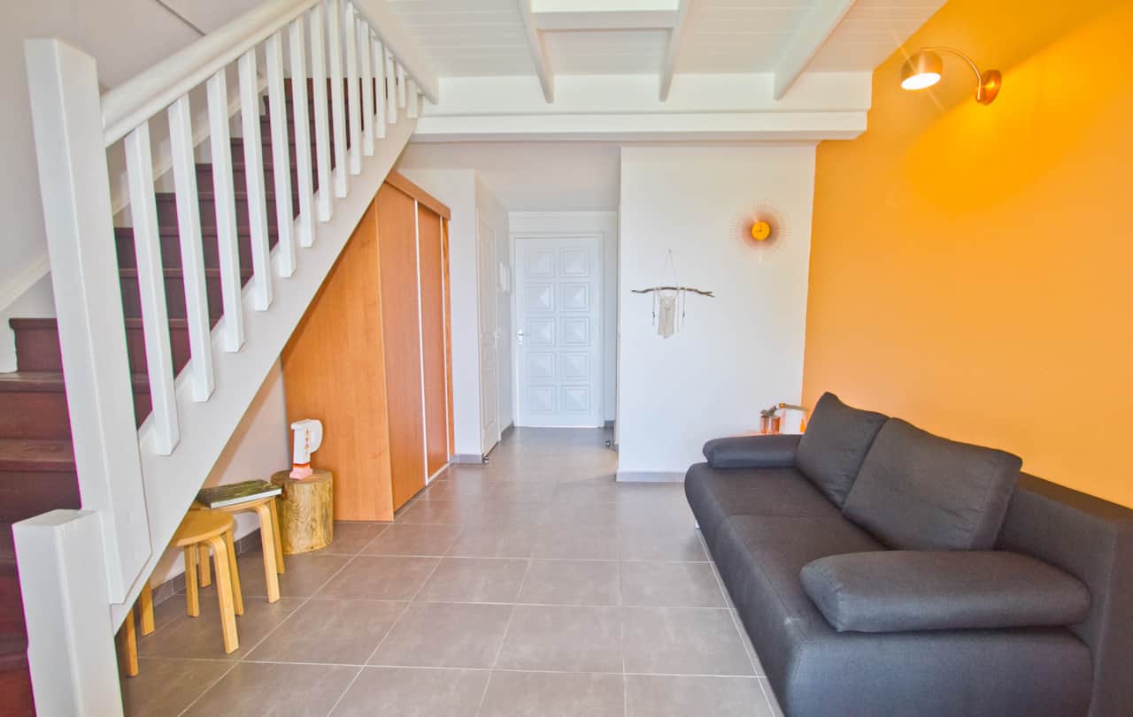 Le salon du duplex Papaye