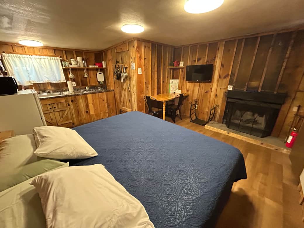Cabin 9 Inside Cabin 9 Inside