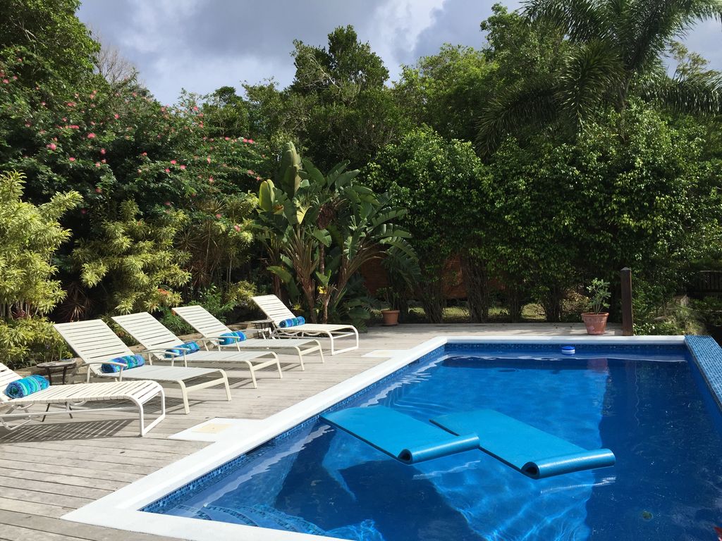 Crystal clean and waiting for guests!