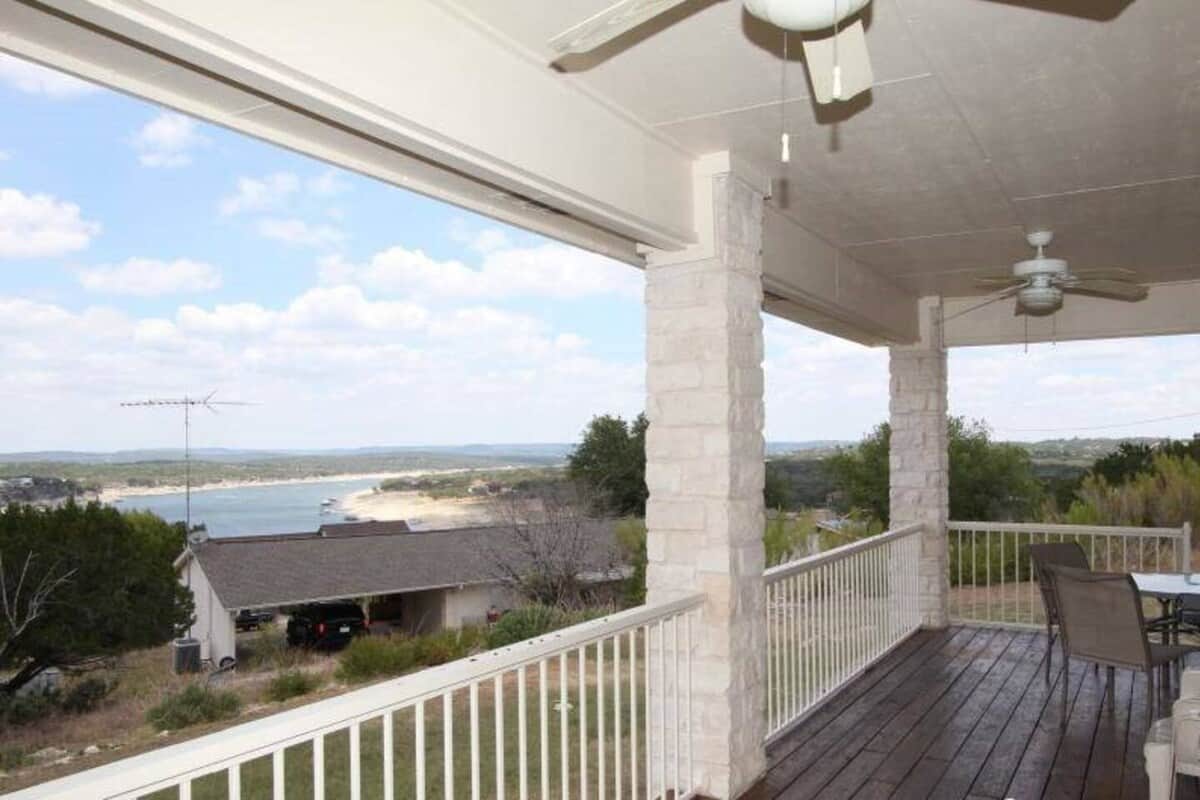 One of Briarcliff's best panoramic Lake Travis views.