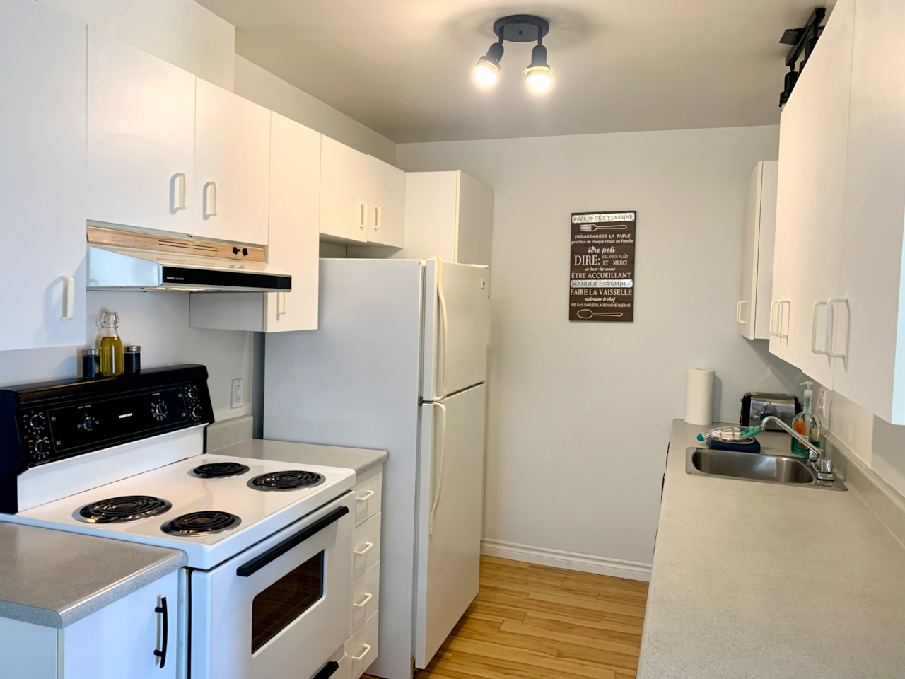 Condo 190 cuisine