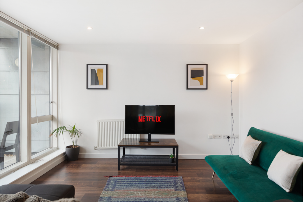 Large screen TV with Netflix