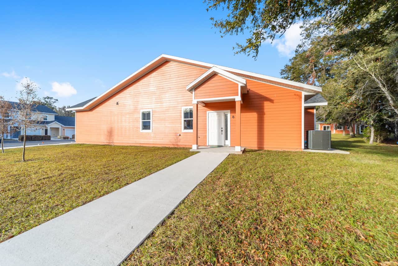 One story townhouse