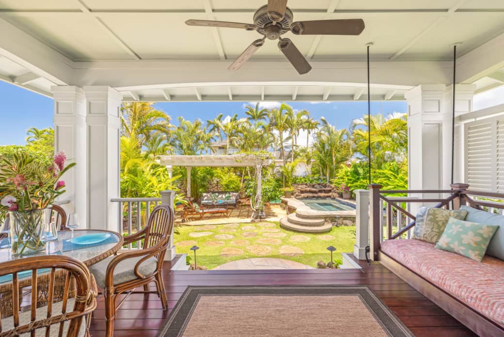Front lanai off Bedroom 2