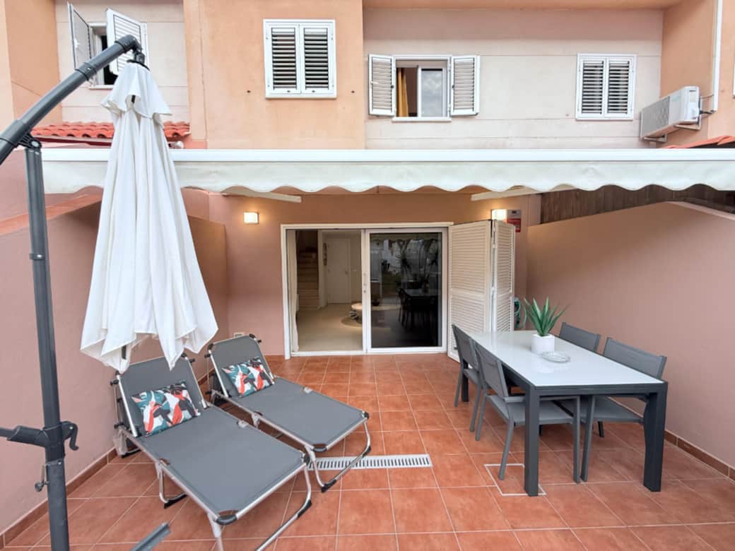 TERRACE (3) TERRACE (3)