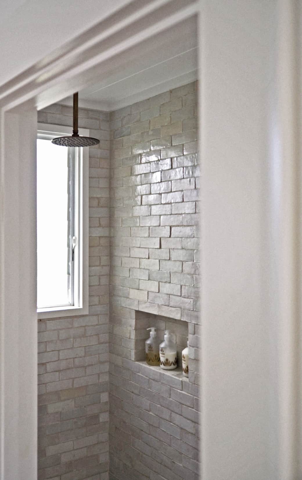 C1 Shower