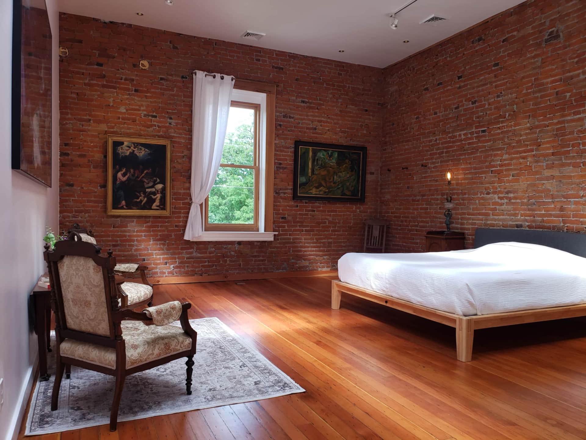 The Royal Block Room 1 Hotel in Waitsburg