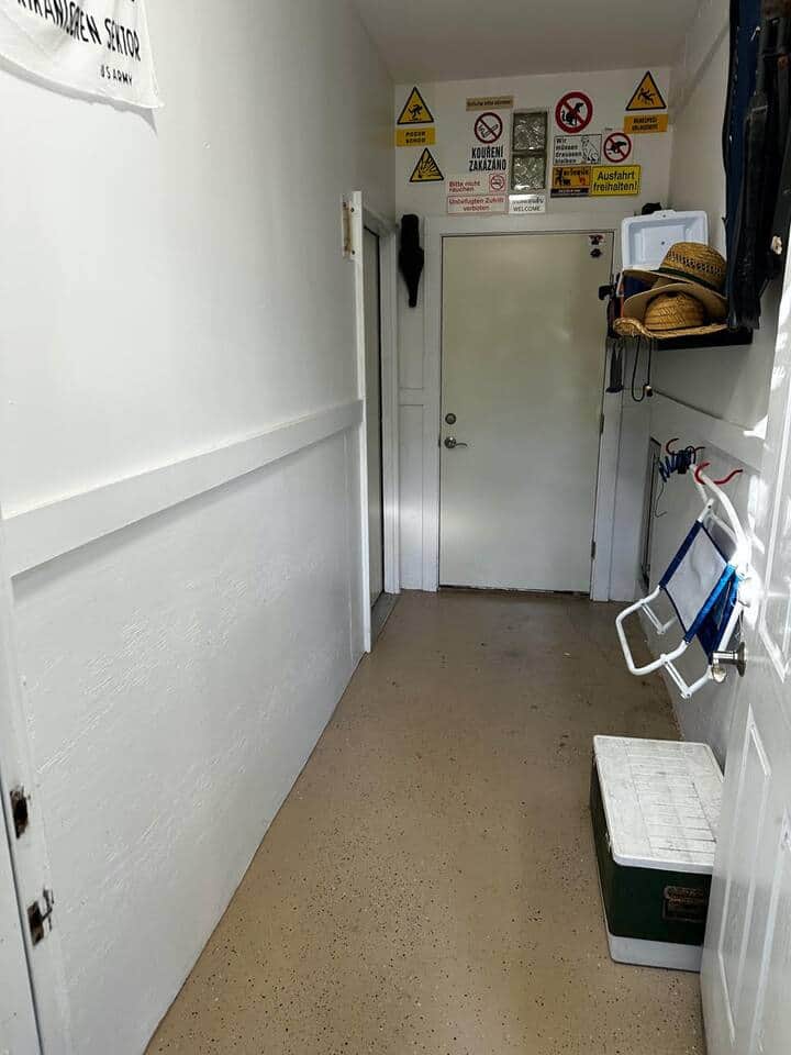 Entrance hallway from outside door.