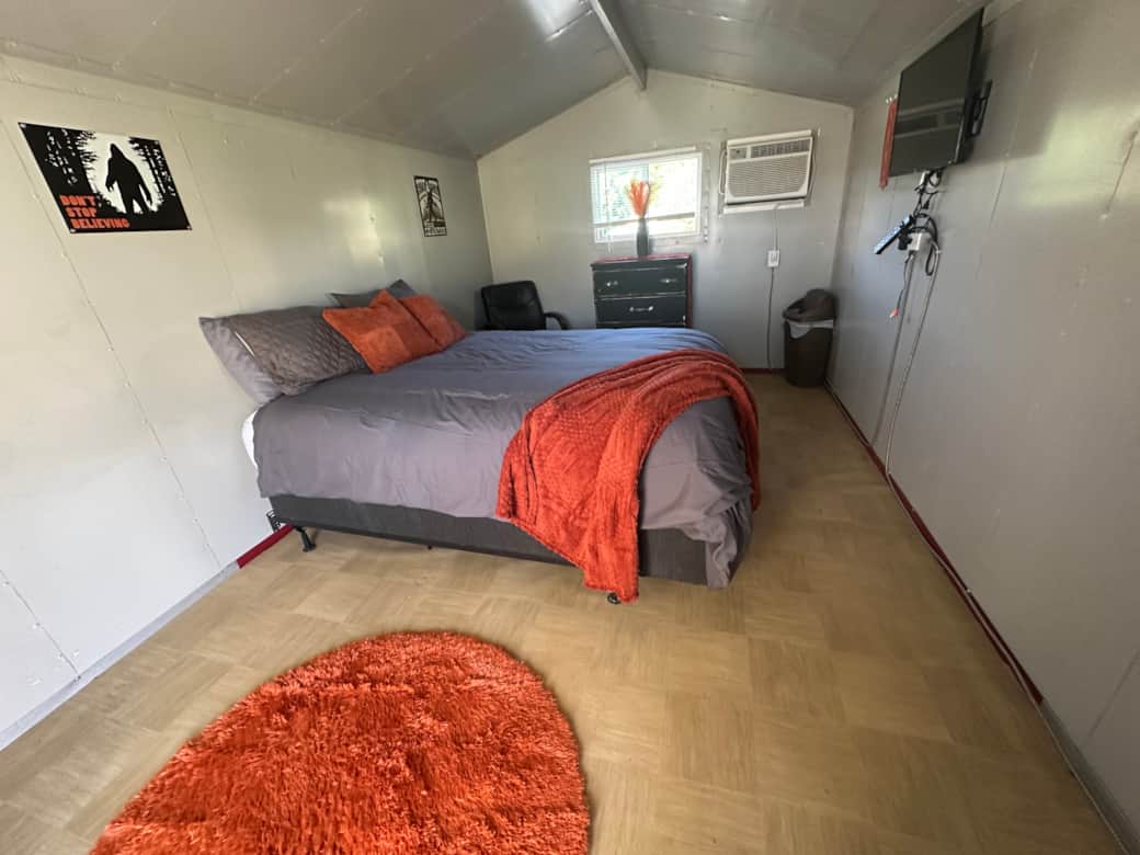 Comfortable Queen Bed Comfortable Queen Bed