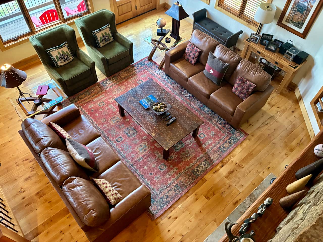 Spacious living room