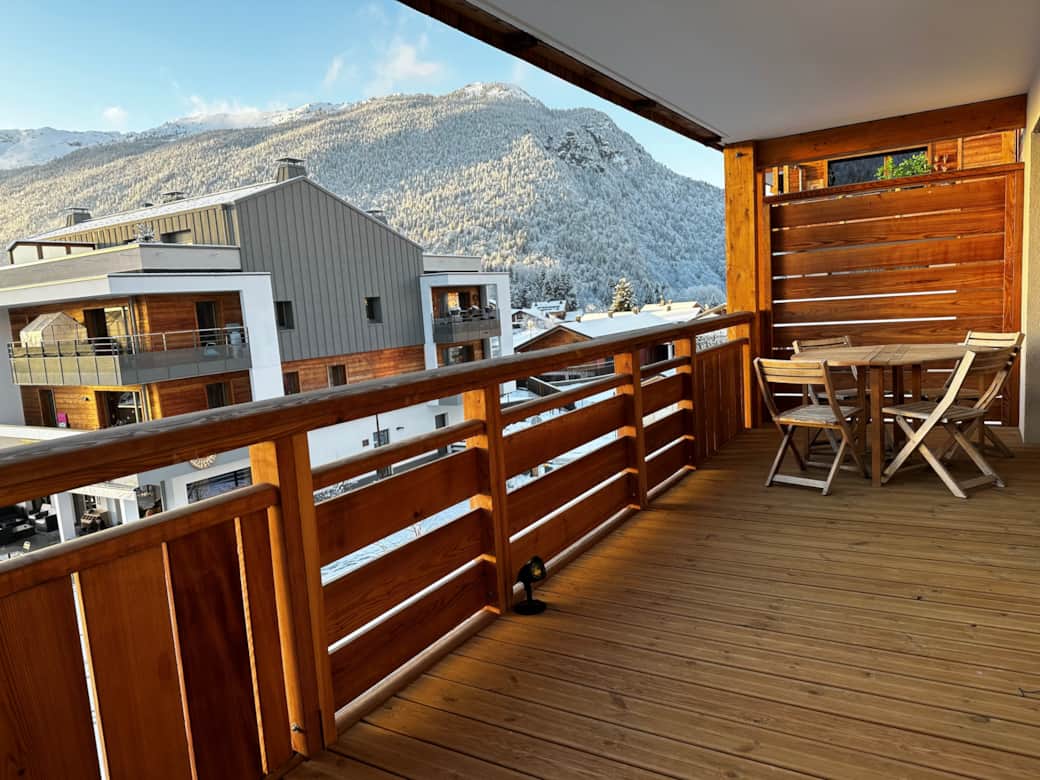 Vaste terrasse  orientée Ouest
