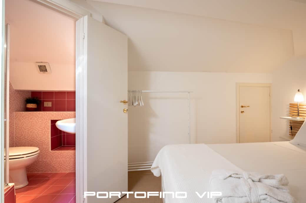 Apt Over the sea_P Apt Over the sea_P