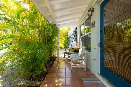 Quiet neighborhood and shaded entry.