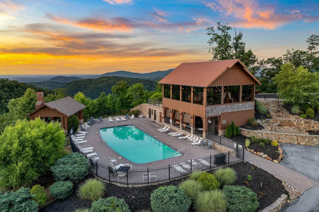 Unmatched Views at Legacy Mountain Resort!  Pool access for all guests during mid-May to mid-Sept