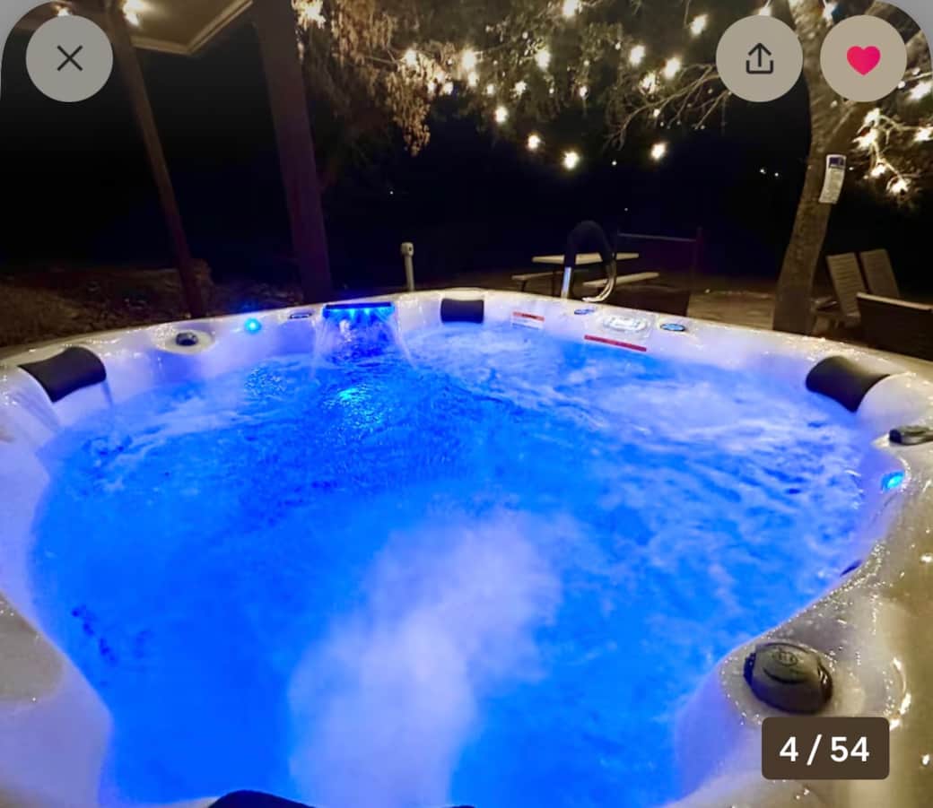 7 person hot tub