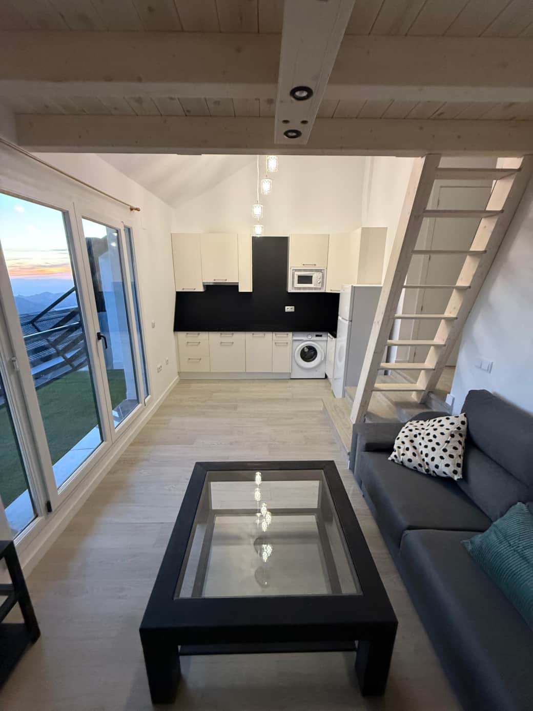 SALON-COCINA