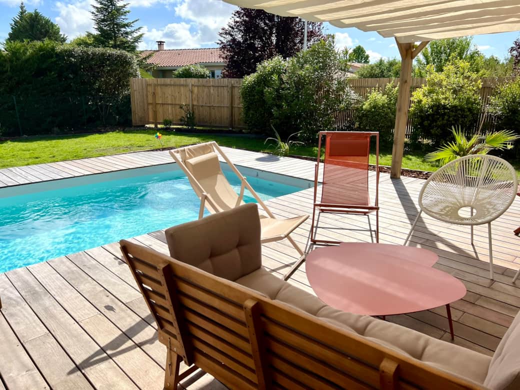 Terrasse et piscine