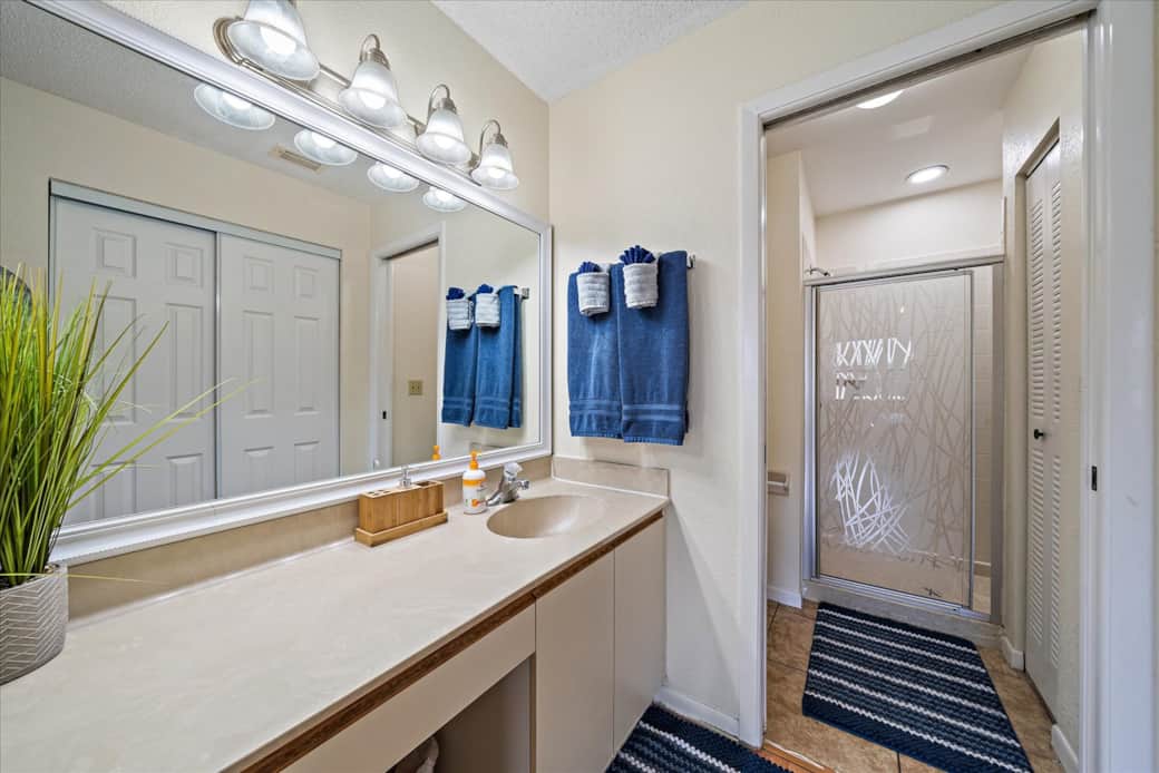 Main Bathroom