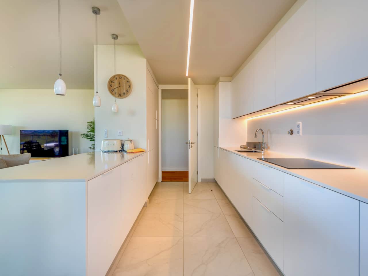 beachfront bliss & spa | kitchen
