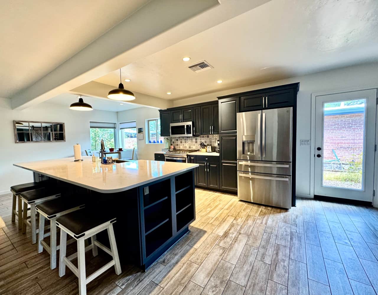 Beautifully updated kitchen