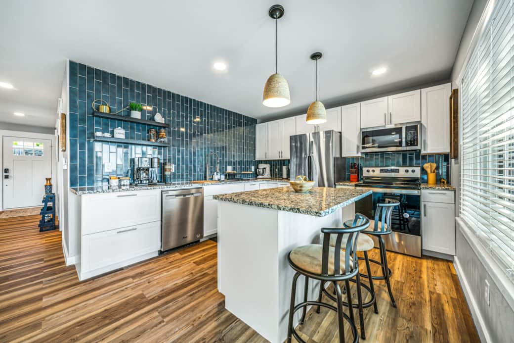 Thumbnail_Chapin Airbnb-11