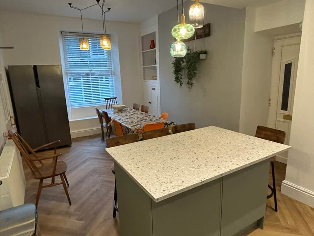 Kitchen breakfast room