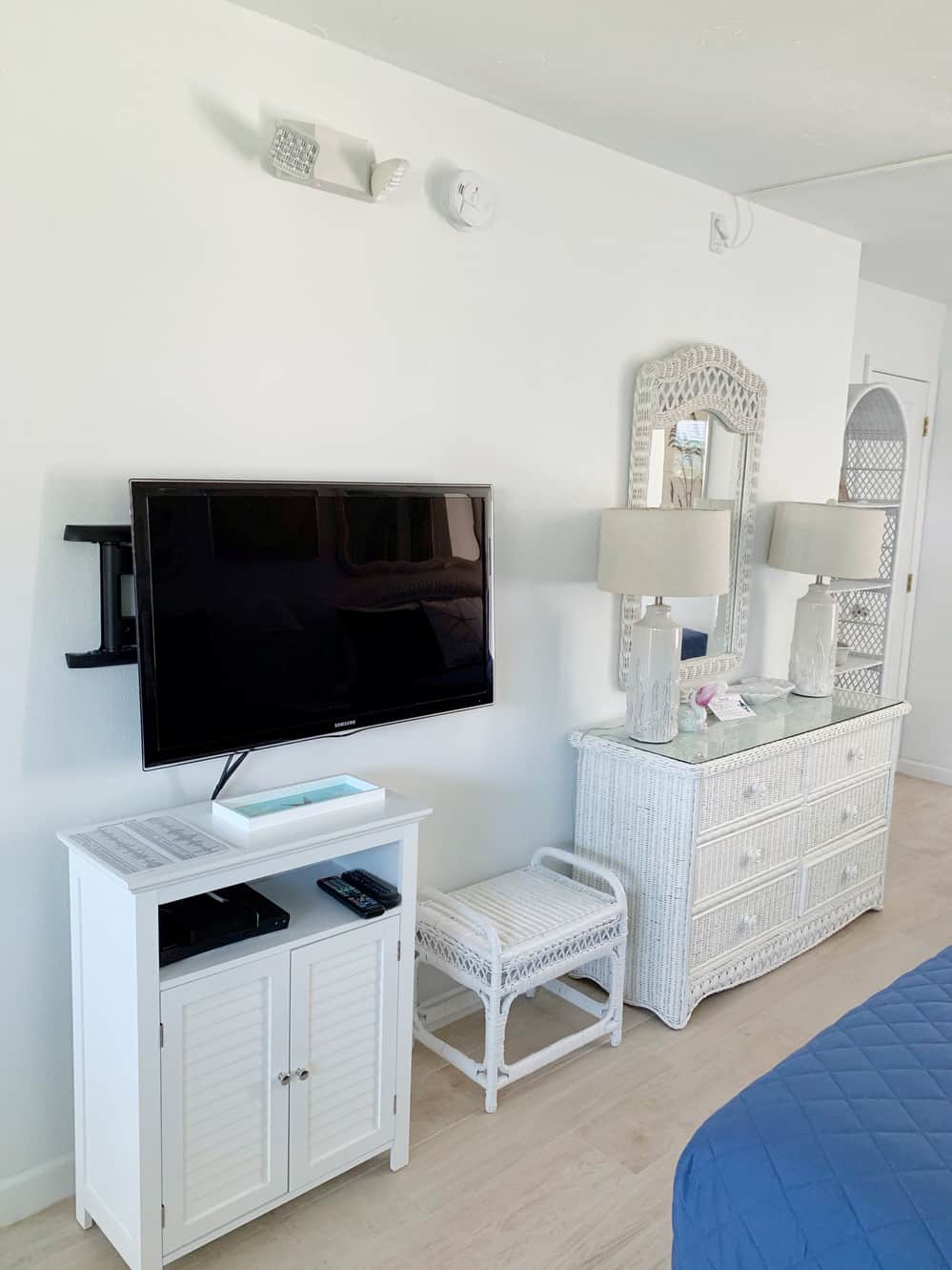 LCD TV