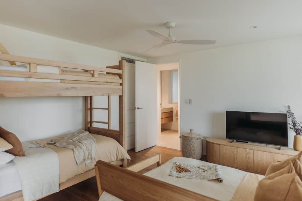 Osprey Bunk Room with Sofa Bed Made