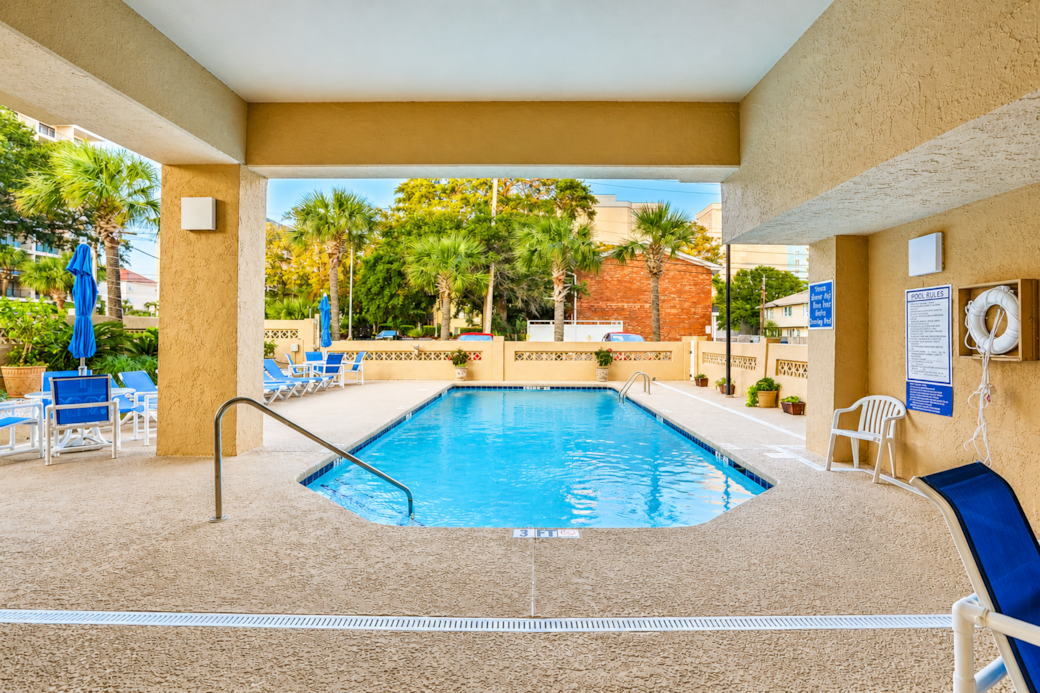 Pool2