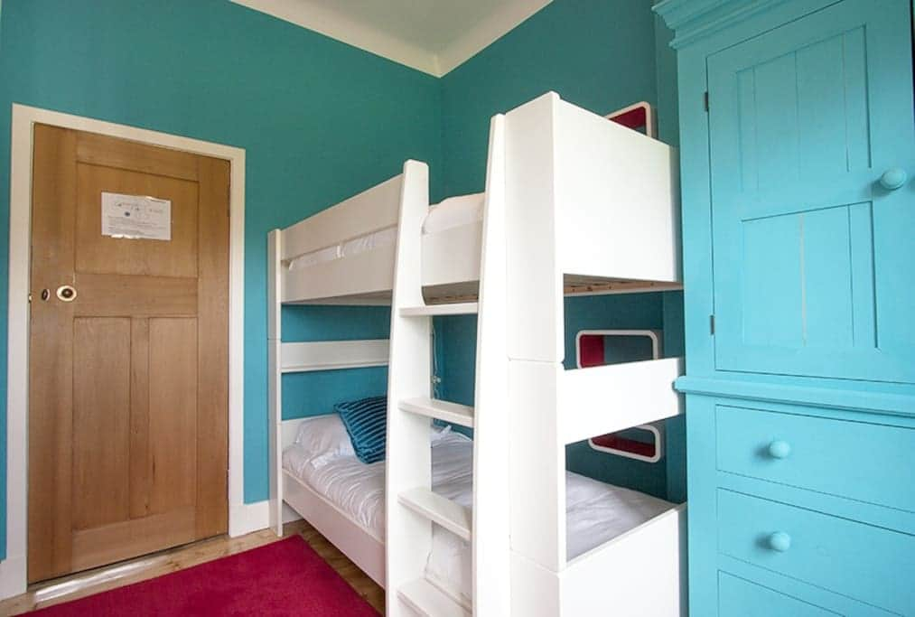 Bunk Room with 2 full size single beds