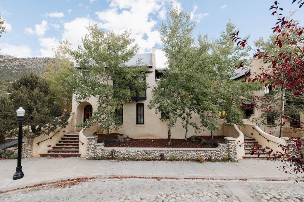 House view from cobblestone Swift Circle