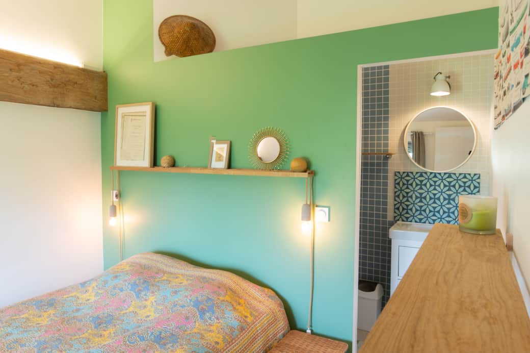 Chambre 3 avec sa salle de bain