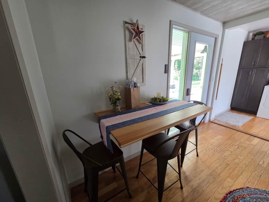 Kitchen Table/Workspace