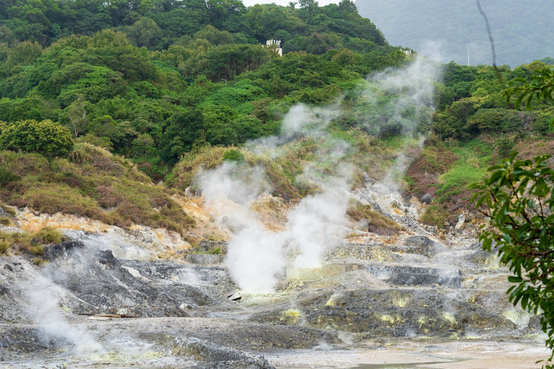 sulphur-springs-st.-lucia.jpg