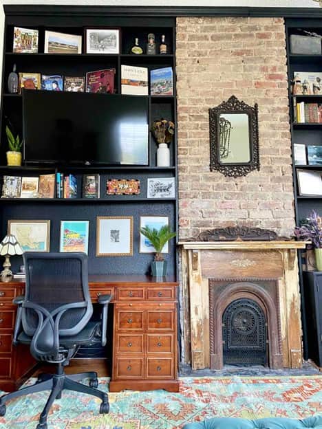 Our beautifully updated & renovated living room. Includes large smart TV & desk Our beautifully updated & renovated living room. Includes large smart TV & desk