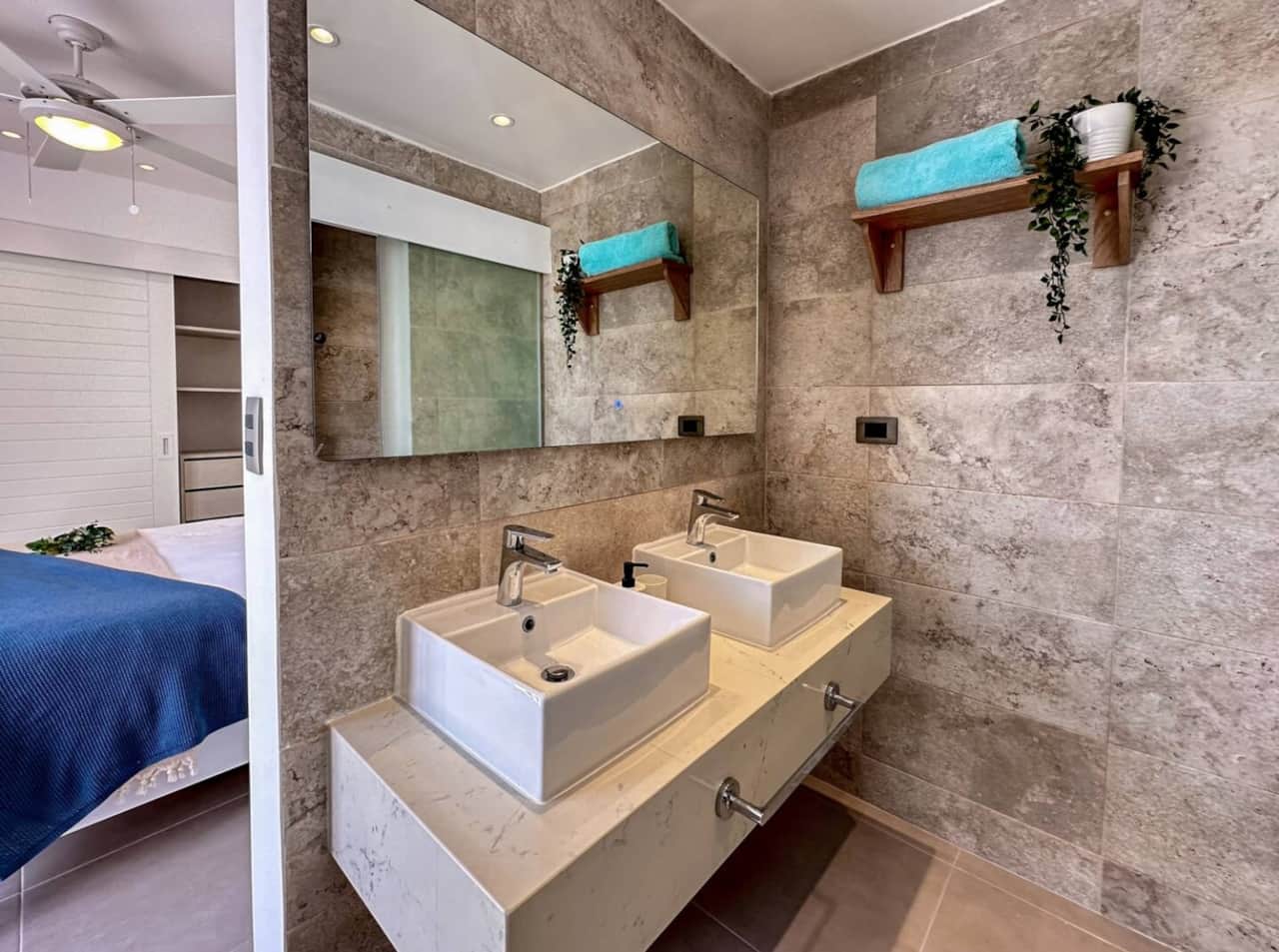 Sapphire Sky Penthouse (4)
