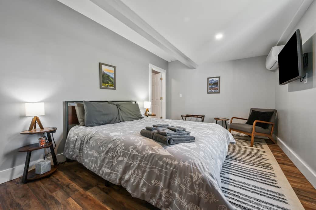 A comfortable bedroom. A comfortable bedroom.