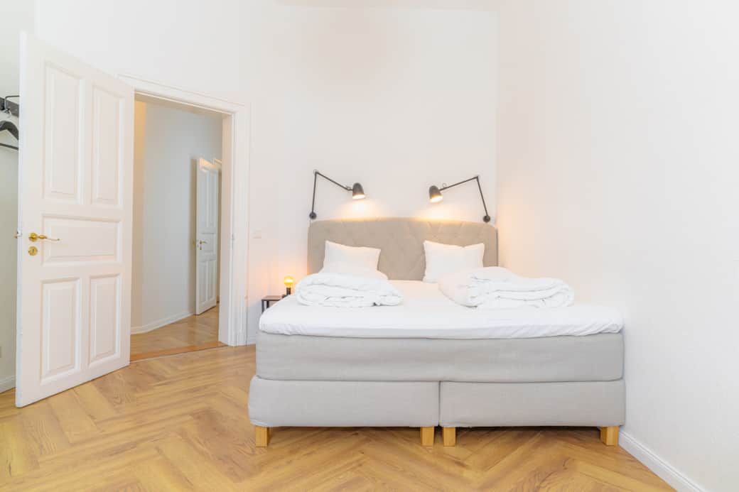 Schlafzimmer 1 großes Doppelbett