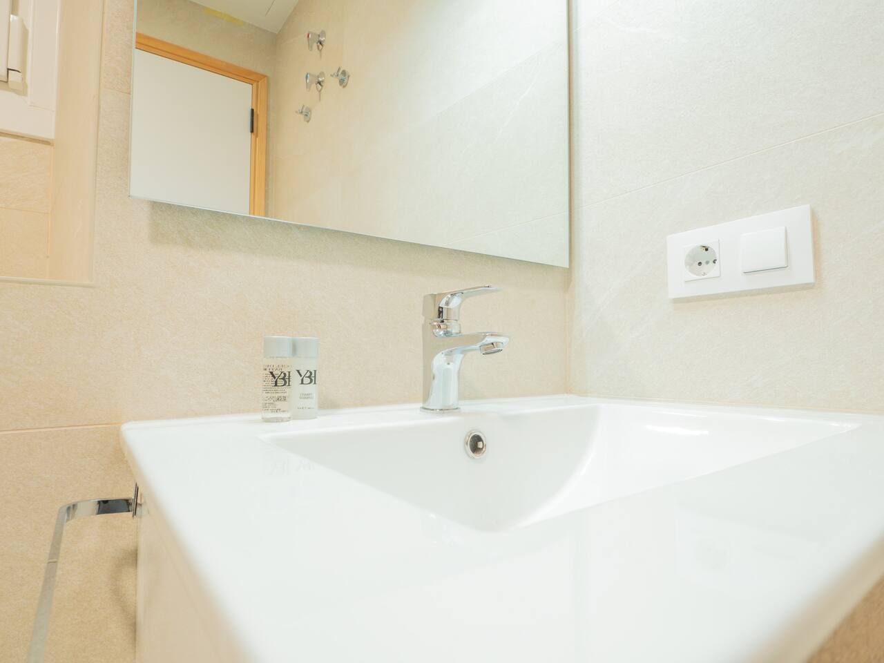 YBH Villa Lara - Apartamento 003