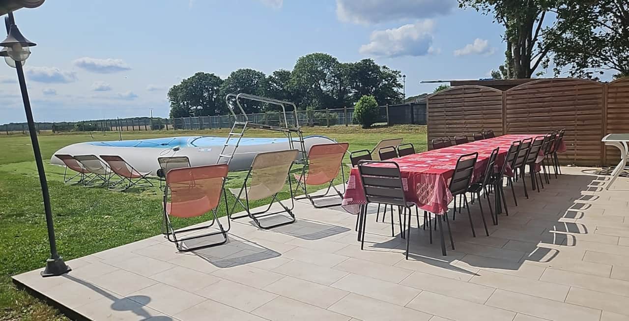 Terrasse et jardin 5000m², longère Panilleuse Normandie