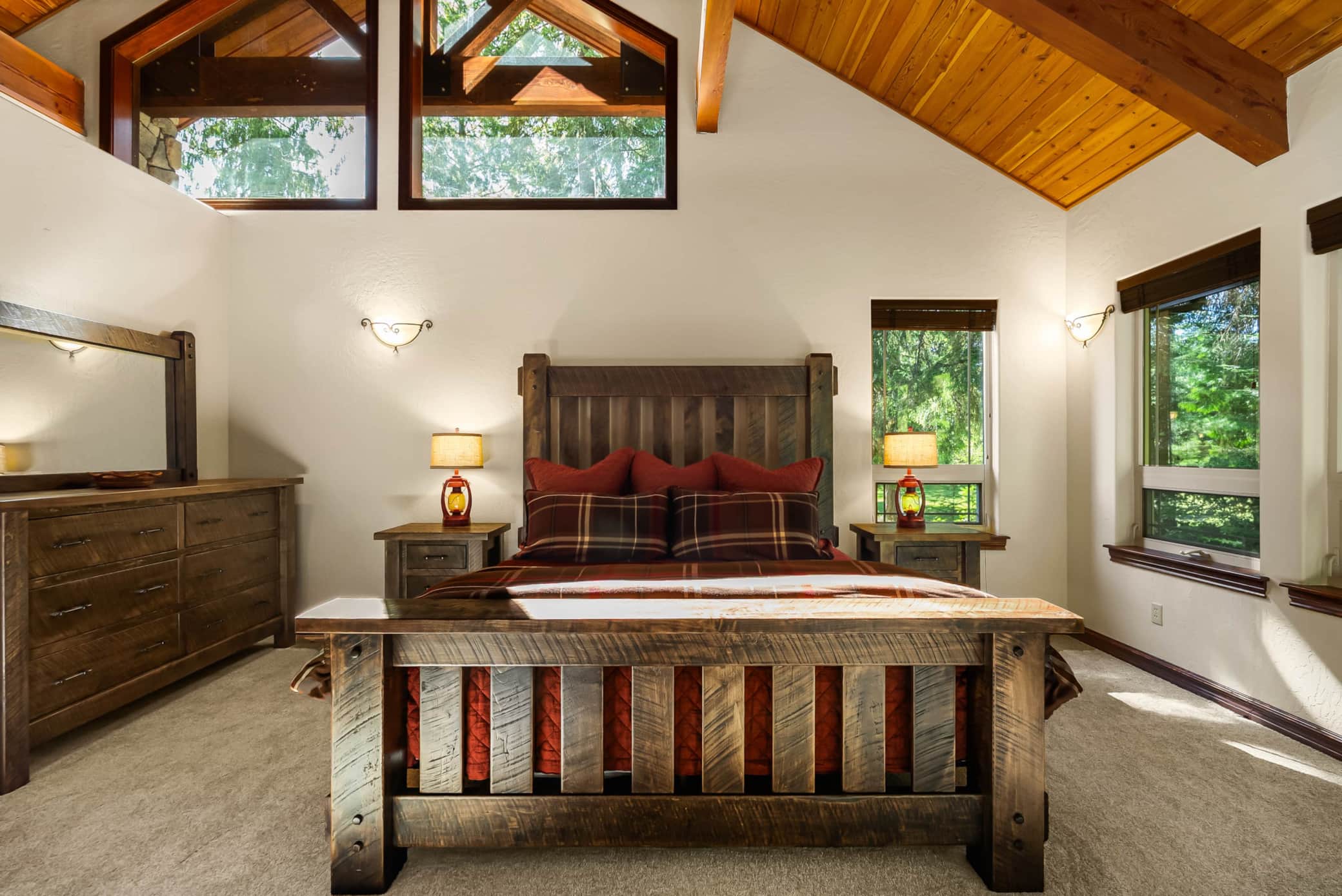 Master Bed One.jpg
