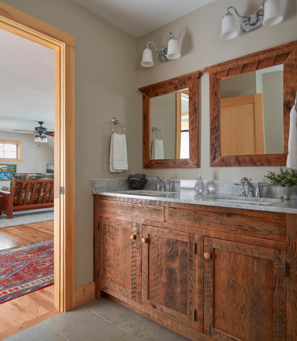 2nd Floor Bathroom with Shower and Bathtub