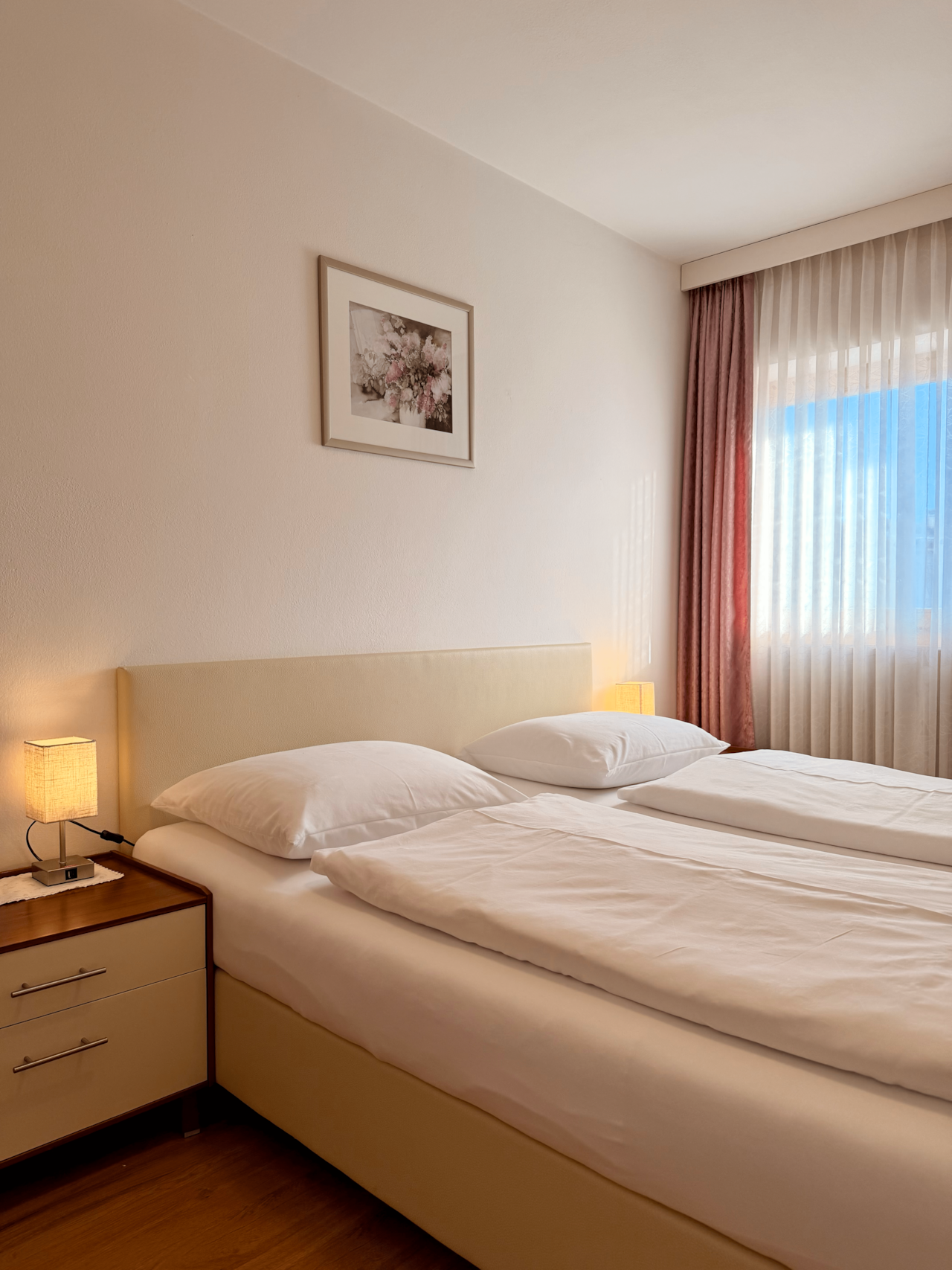 Schlafzimmer 1