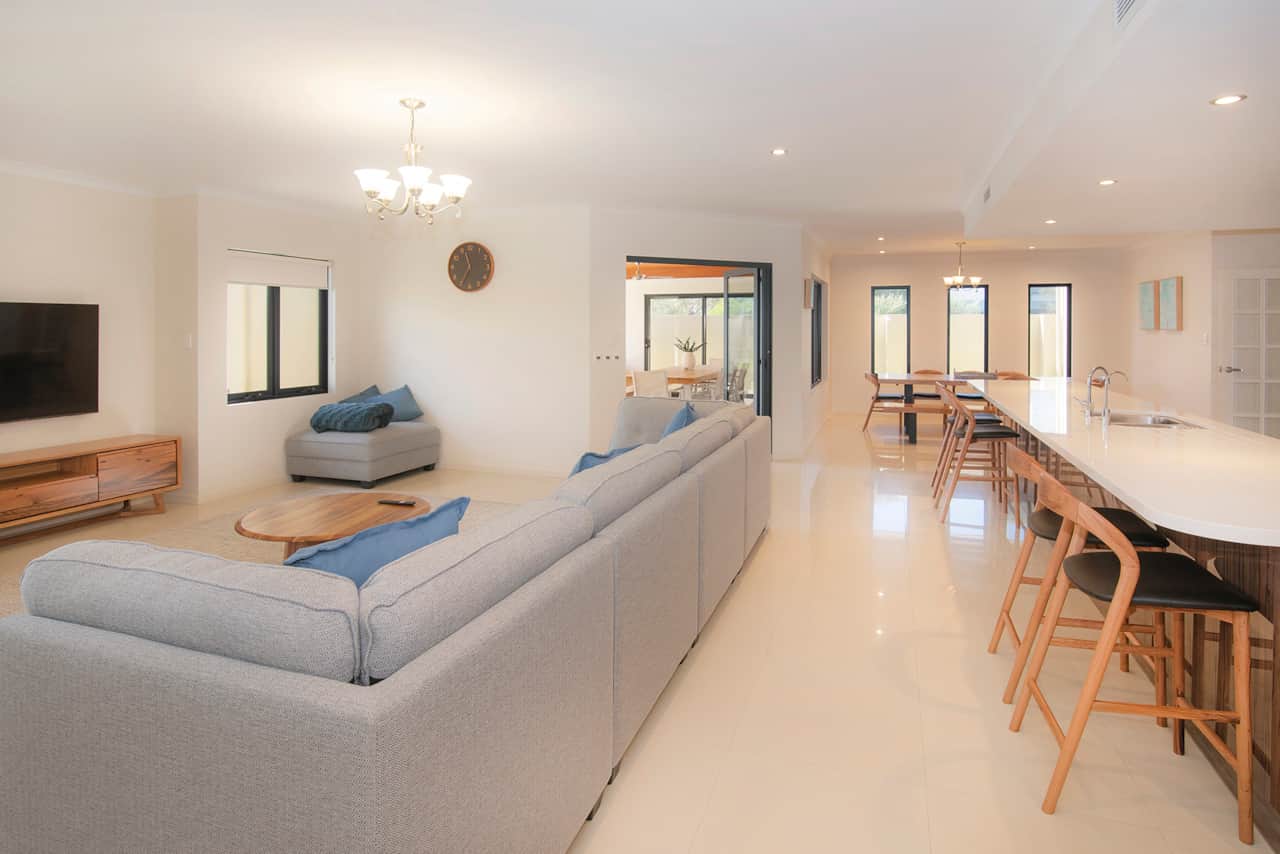 5 Park Way - SALT MANNA downstairs open plan