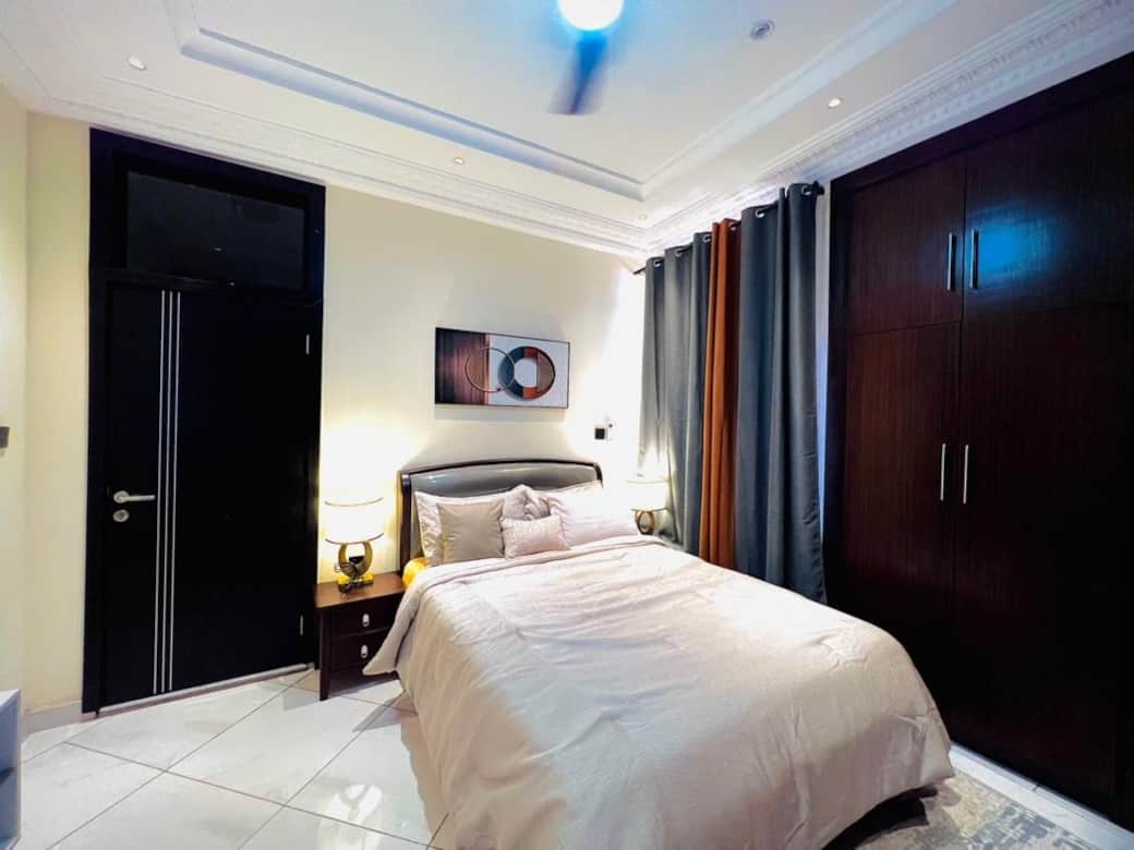 Bedroom 2 with private bath