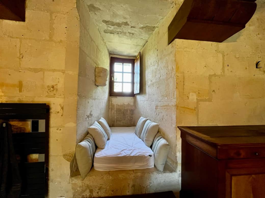 2 ALCOVE LIT CHAMBRE JEANNE IMG_3826 - Grande