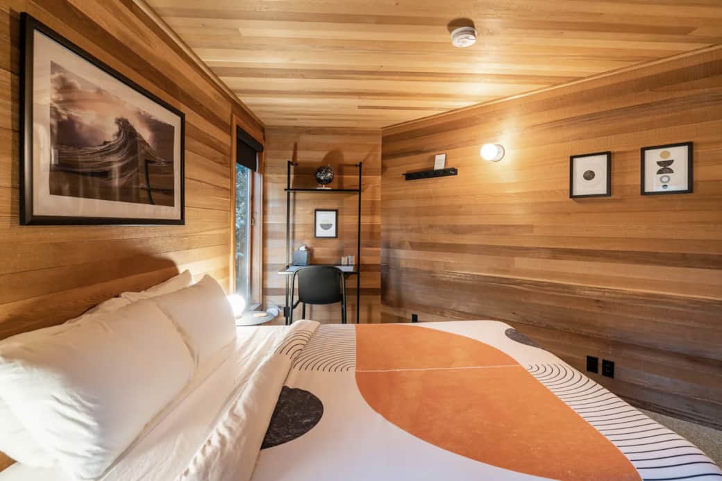 2nd floor bedroom