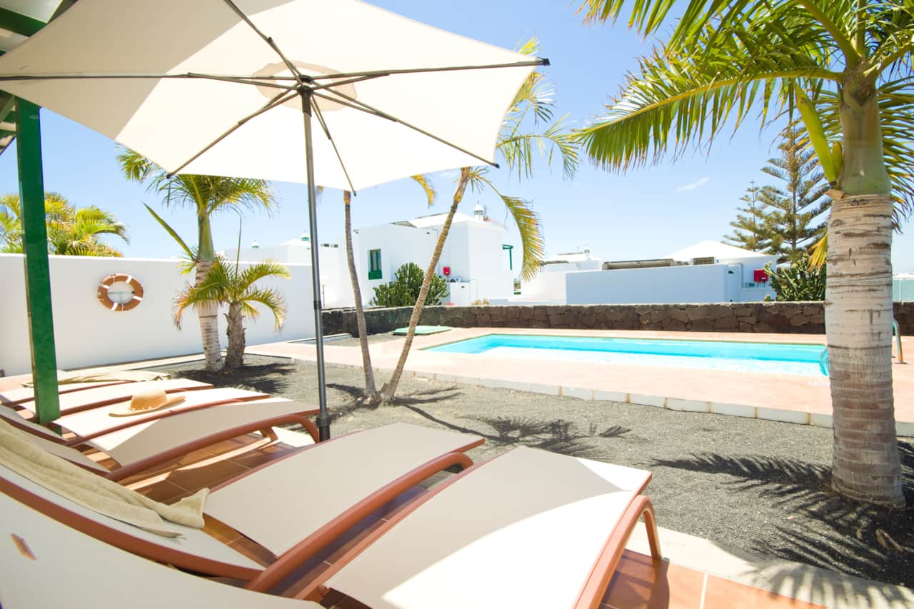 Espacio exterior privado con hamacas y piscina privada Costa Papagayo 1