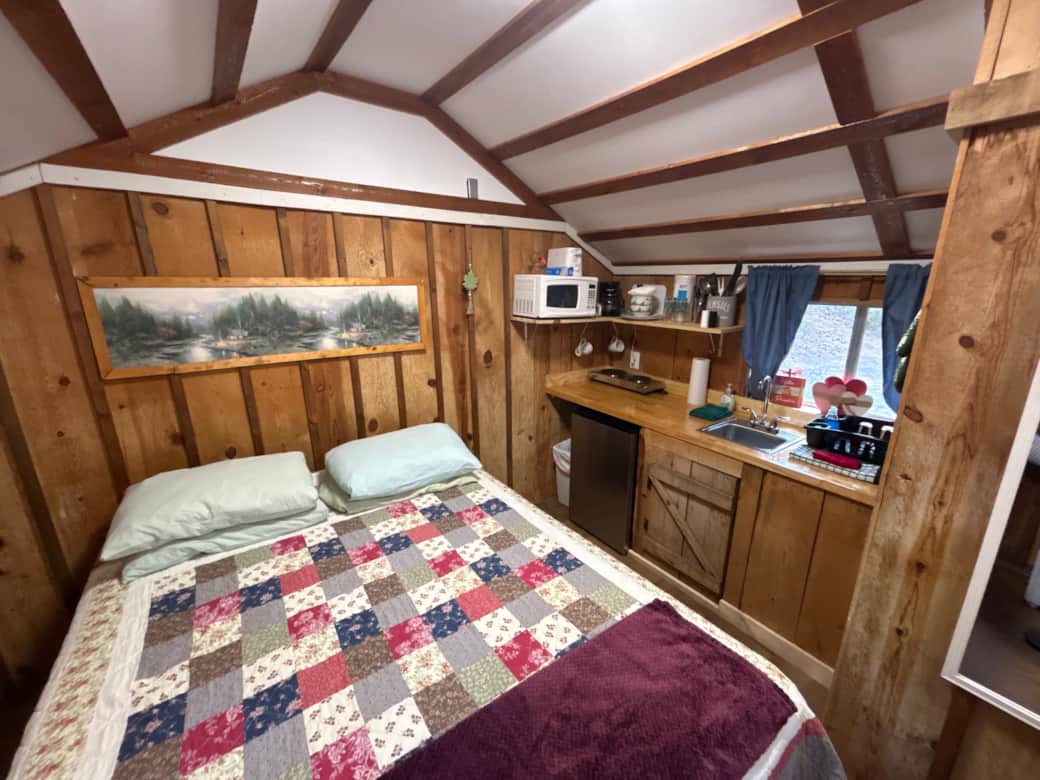 Cabin 6 bedroom
